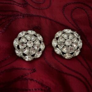 Vintage Weiss clip earrings